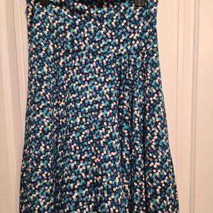 Max Studio Knee Length Skirt Size Large Blue's and Teal